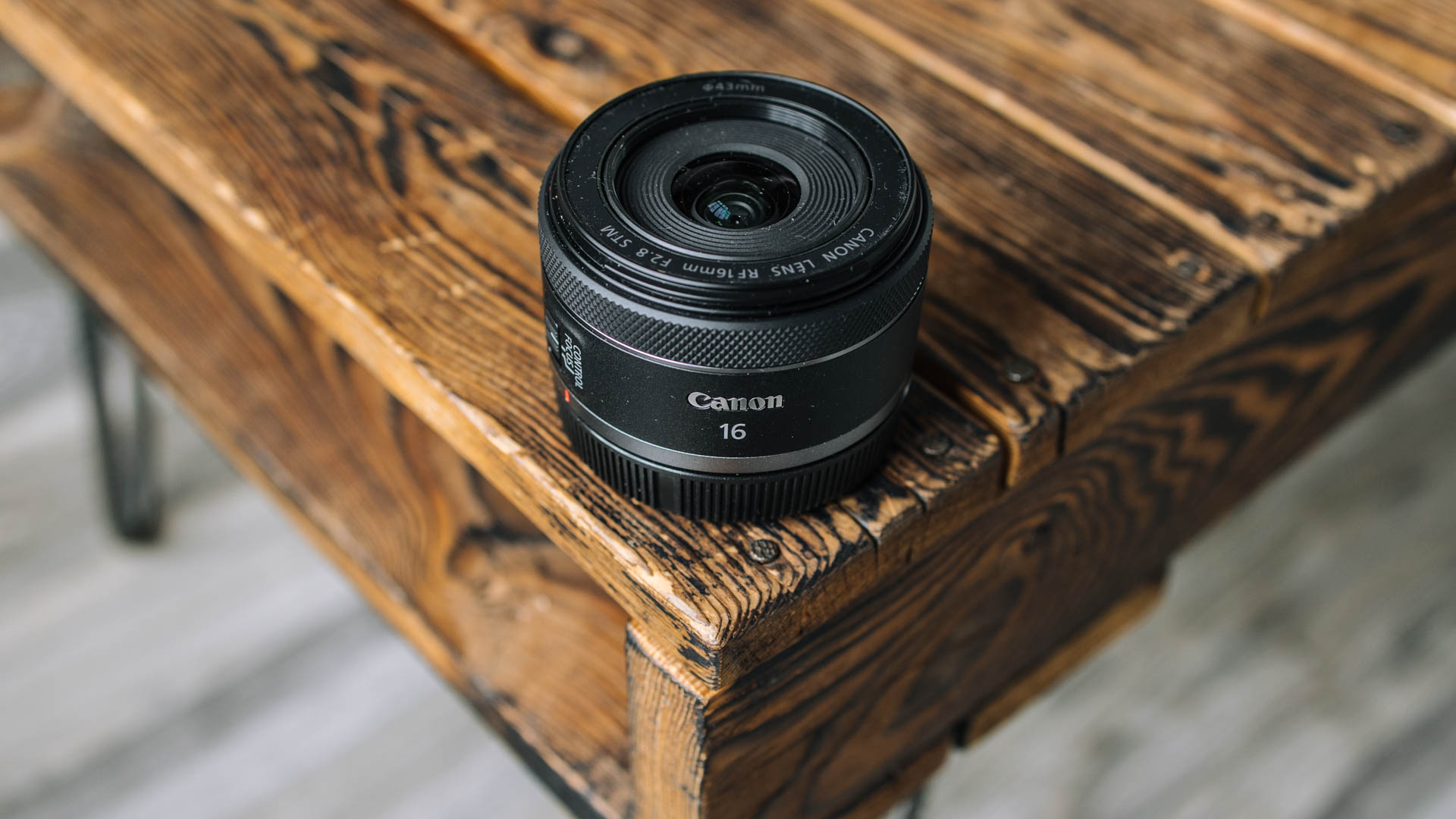 Canon RF 16 mm f/2.8 STM - test obiektywu, nad którym nie ma