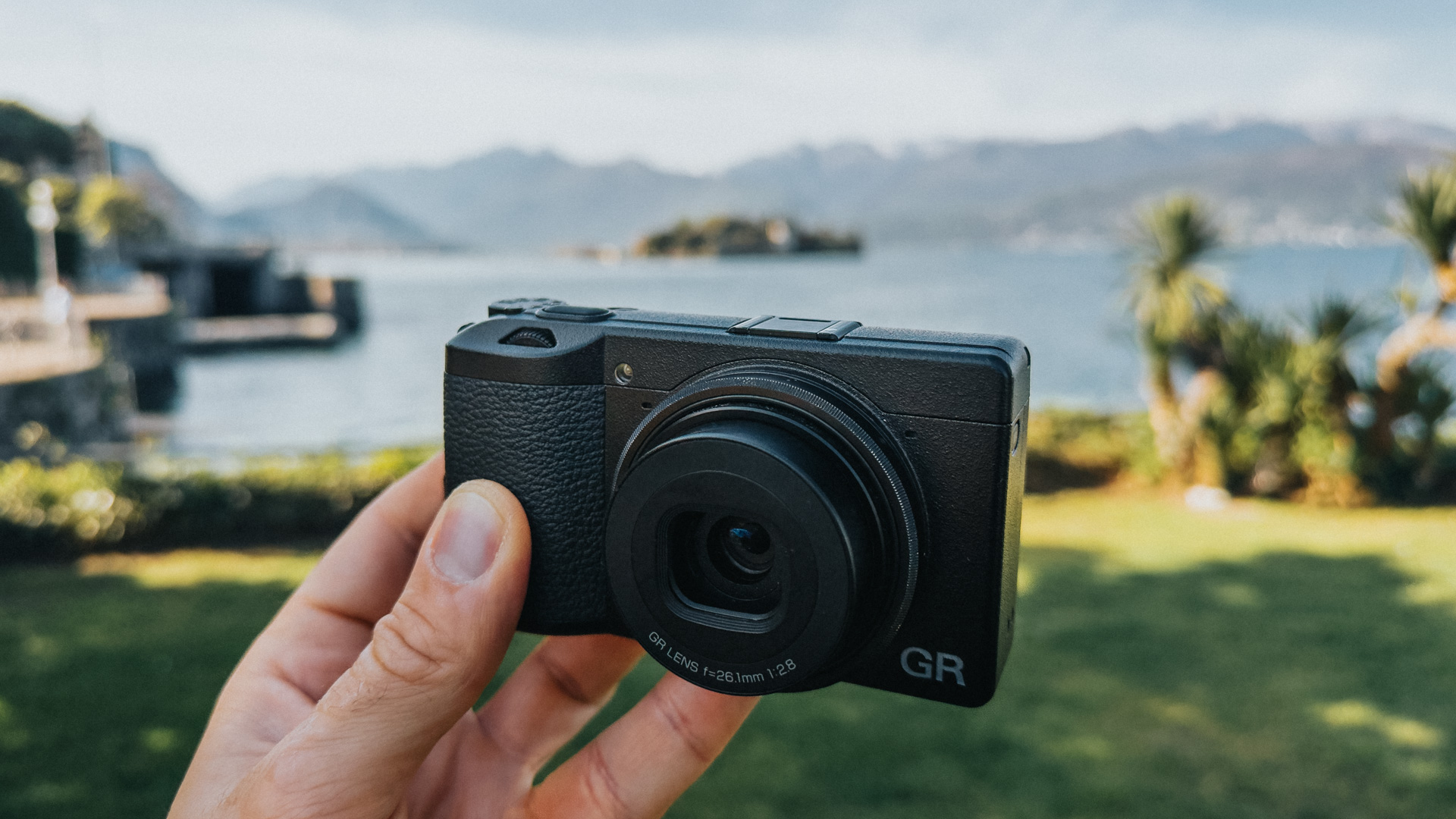 Ricoh GR III X - test. W czym tkwi jego sekret?