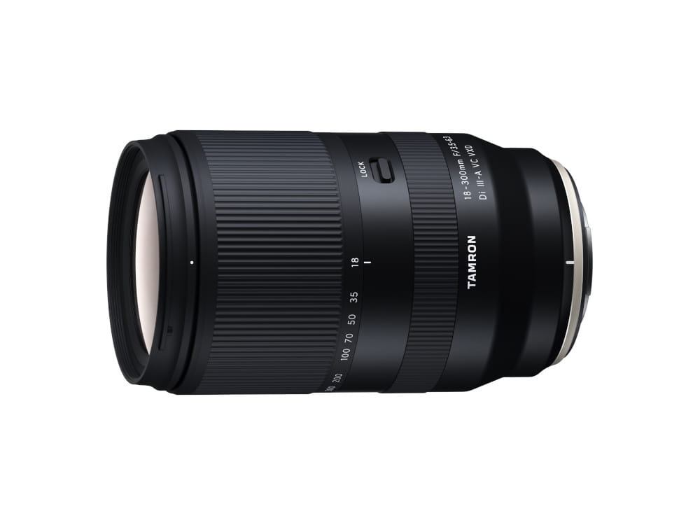 Tamron 18-300mm F/3.5-6.3 Di III-A VC VXD Sony E