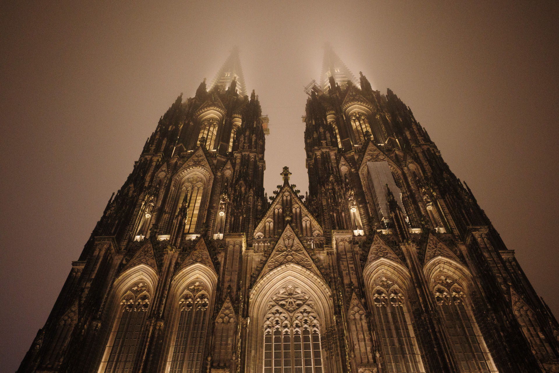 Ricoh GR IV, ISO 5000.