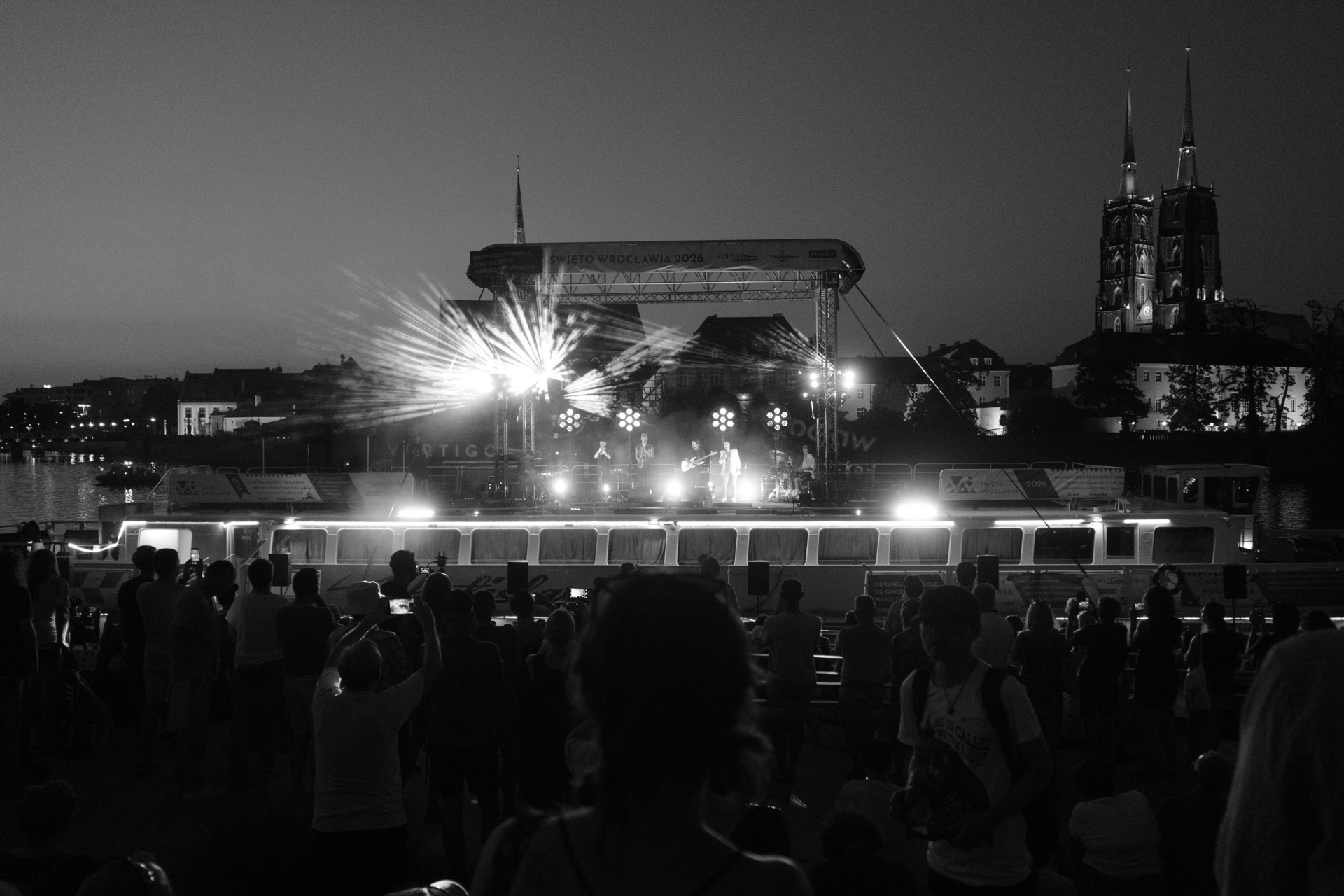 Ricoh GR IV Monochrome, ISO 8000, JPEG.