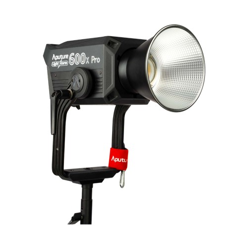 lampa-led-aputure-light-storm-ls-600x-pro-v-mount_01.jpg