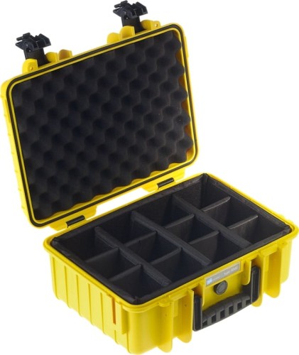 walizka-b-w-outdoor-cases-typ-4000-rpd-z-przegrodami-zolta_01.jpg