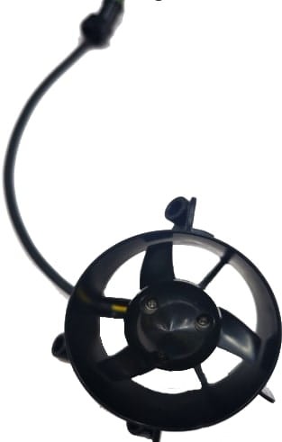chasing-m2-left-motor_01.jpg