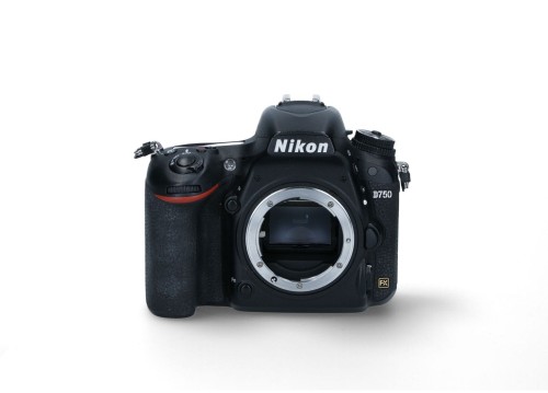 nikon_d750_6172352.jpg