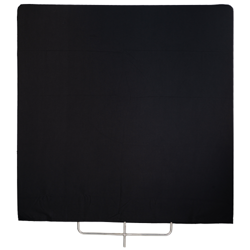 quadralite-120x120-czarna-tkanina-wyciemniajaca-do-flagi_1.png