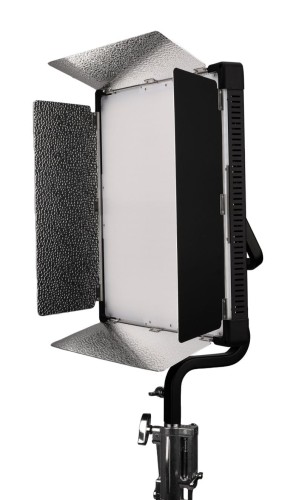 lampa-led-yongnuo-p360-pro-max-rgb-2c-wb-2000-k-10000-k_opis_1.jpg