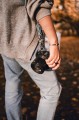 szelki-fotograficzne-na-2-aparaty-welur-blue-jeans-szelki-reporterskie-blekitny-welur_04.jpeg
