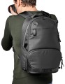 Camera-Backpack-Manfrotto- Advanced-2_MB MA2-BP-A_use01.jpg