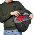 Camera-Backpack-Manfrotto- Advanced-2_MB MA2-BP-FM_use02.jpg