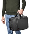 Camera-Backpack-Manfrotto- Advanced-2_MB MA2-BP-H_use03.jpg