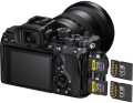 bezlusterkowiec aparat Sony A7S III dwa sloty na karte pamieci.jpg