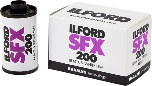 ilford-sfx-200-135-36-film_01.jpeg