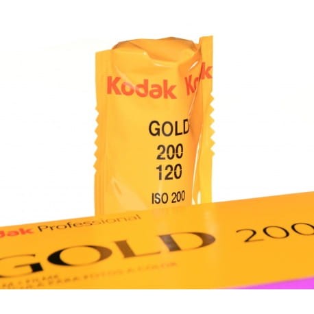 kodak-gold-200120-film-do-zdjec-kolorowych-srednioformatowy.jpg