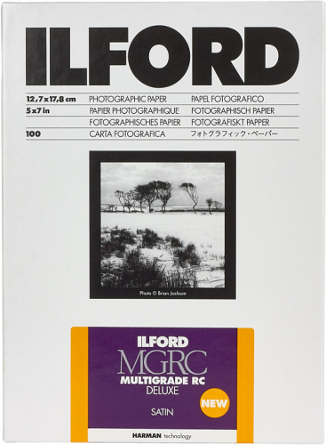 czarno-bialy-papier-fotograficzny-ilford-photo-multigrade-rc-deluxe-satin-24x30.5cm-10-arkuszy_1.png
