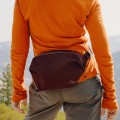 torba-peak-design-outdoor-sling-2l-ciemny-fiolet_07.jpeg