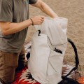 plecak-outdoor-peak-design-backpack-45l-bialy_13.jpeg