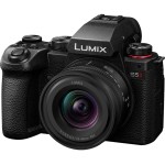 Aparat Panasonic LUMIX S5II + S 18-40mm F4.5-6.3 | Rozszerz gwarancję do 5 lat + kurs szybki start z rabatem 50% + cashback 420 zł
