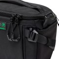 sling-lowepro-protactic-iii-LP37494-PWW-zipper-and-hardware-detail.jpg