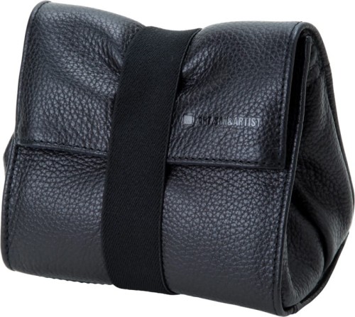 artisan-artist-acam-77-leather-pouch-in-kipskin-leather-s-black_01.jpeg
