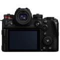 aparat-cyfrowy-panasonic-lumix-s1ii-body_02.jpg