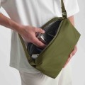 torba-typu-sling-urth-dolomite-zielona_07.jpg
