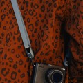 pasek-na-szyje-peak-design-leash-ocean_08.jpeg