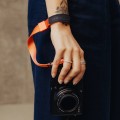 pasek-na-nadgarstek-peak-design-cuff-ibis_05.jpeg