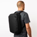 plecak-peak-design-travel-backpack-20l-black_06.jpg
