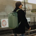 plecak-peak-design-travel-backpack-20l-sage_08.jpg