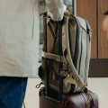 plecak-peak-design-travel-backpack-20l-stone_21.jpg