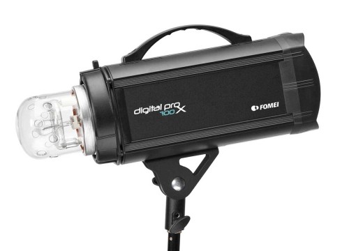 lampa-blyskowa-studyjna-fomei-digital-pro-x-700_01.jpeg