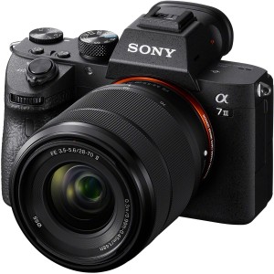 Aparat cyfrowy Sony A7 III + obiektyw FE 28-70mm f/3.5-5.6 OSS II ILCE7M3MB + dodaj w koszyku kurs szybki start za 1 zł