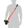 pasek-blackrapid-cross-shot-breathe-orange_05