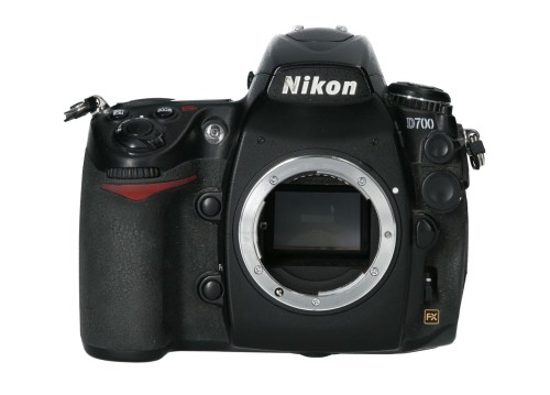 nikon_d700.jpg