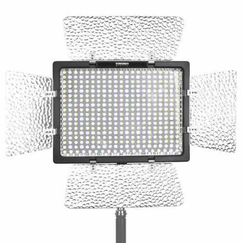 Lampa LED Yongnuo YN300 IV - RGB WB 3200 K - 5500 K_1 (1).jpg