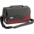 thinktank-mirrorless-mover-25i-deep-red_01.jpg