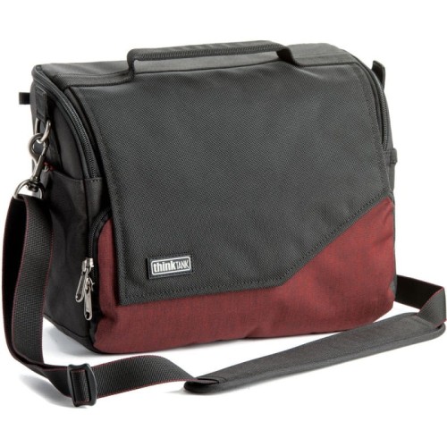 thinktank-mirrorless-mover-30i-deep-red_01.jpg
