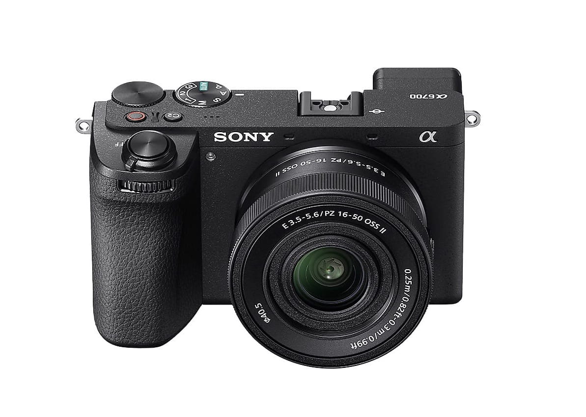 Aparat cyfrowy Sony A6700 + obiektyw 16-50mm II - ILCE6700KB + rabat na statyw Manfrotto + kurs szybki start z rabatem 50% + dodaj w koszyku obiektyw E 50mm f/1.8 OSS,  ładowarkę i dwa akumulatory Newell gratis