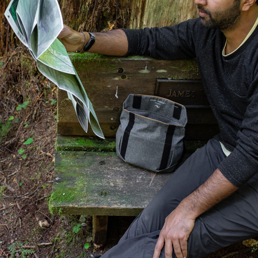  Torba Peak Design Field Pouch V2 z paskiem Grafitowa