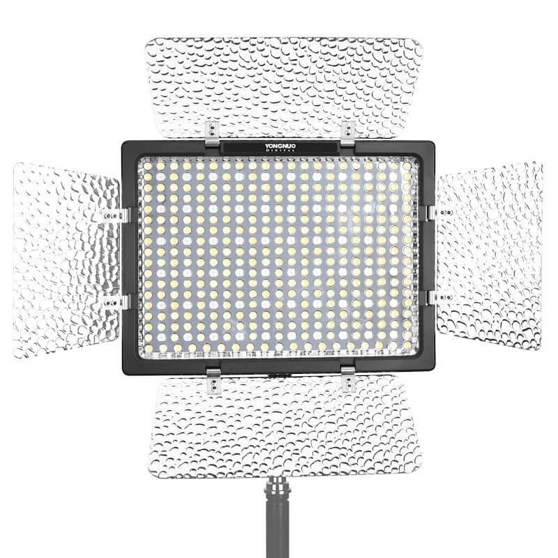 Lampa LED Yongnuo YN600 RGB - WB 3200 K - 5500 K