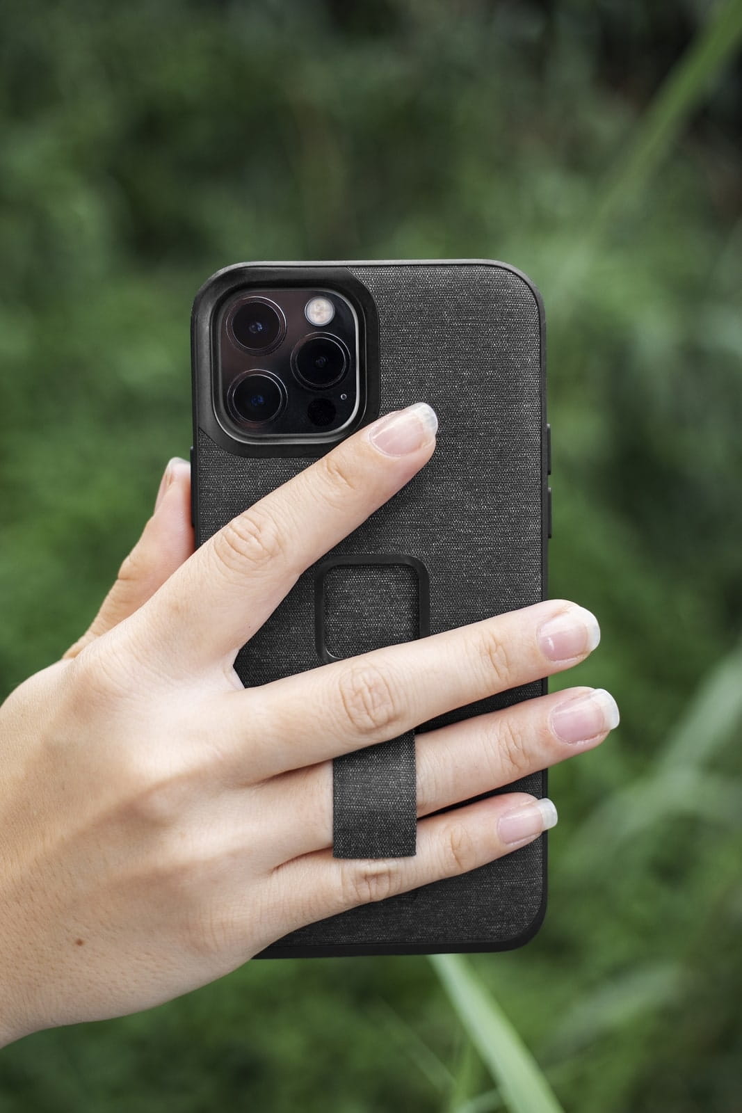 Peak Design Mobile Everyday Loop Case iPhone 12 - 6.1" Charcoal