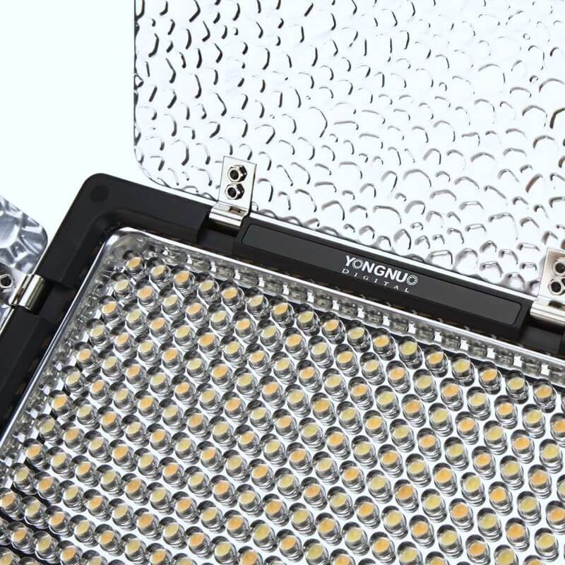 LAMPA LED YONGNUO YN-600 3200–5500K