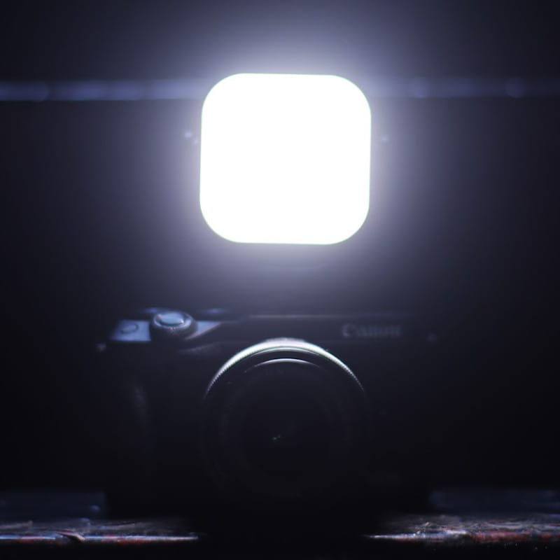 Lampa diodowa LED Ulanzi VIJIM VL66 360° 3200-6500K