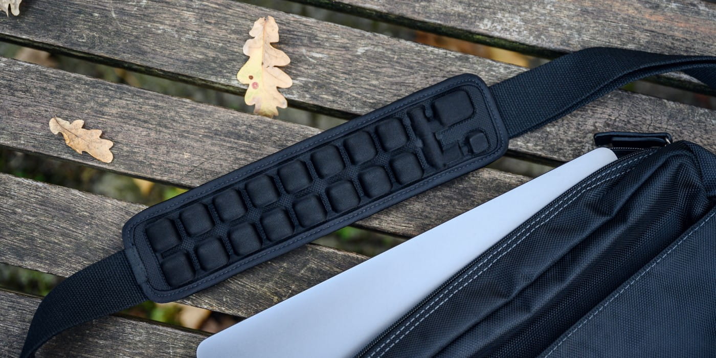 Podkładka powietrzna Humanas Air Cushion R2 na pasek do torby - rozmiar M