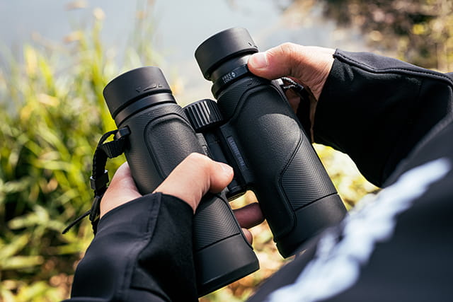 Lornetka Nikon PROSTAFF P7 8x30