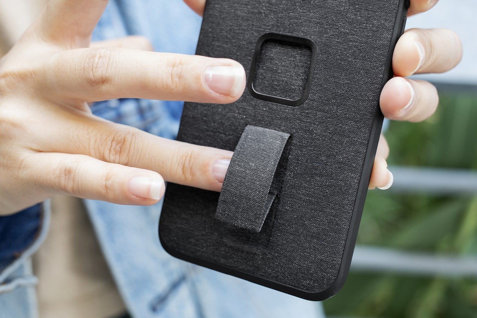 Peak Design Mobile Etui Everyday Case Loop iPhone 14 – Grafitowe