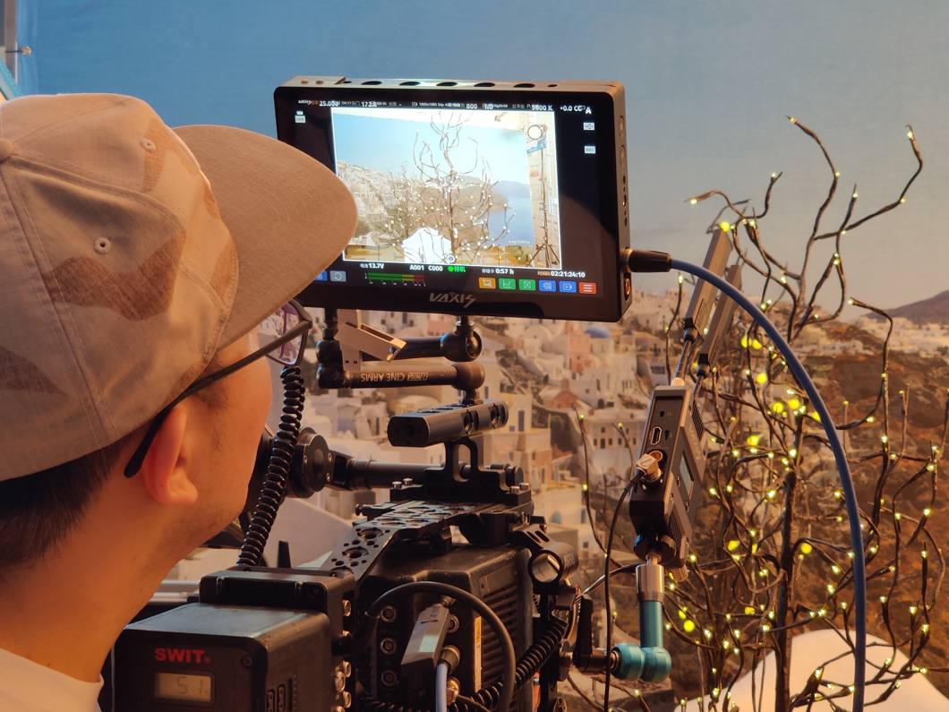 Vaxis Storm Cine 8 monitor (NPF mount)