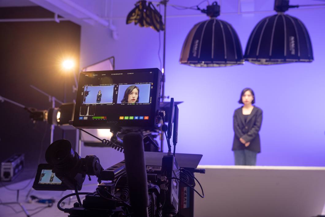 Vaxis Storm Cine 8 monitor (NPF mount)