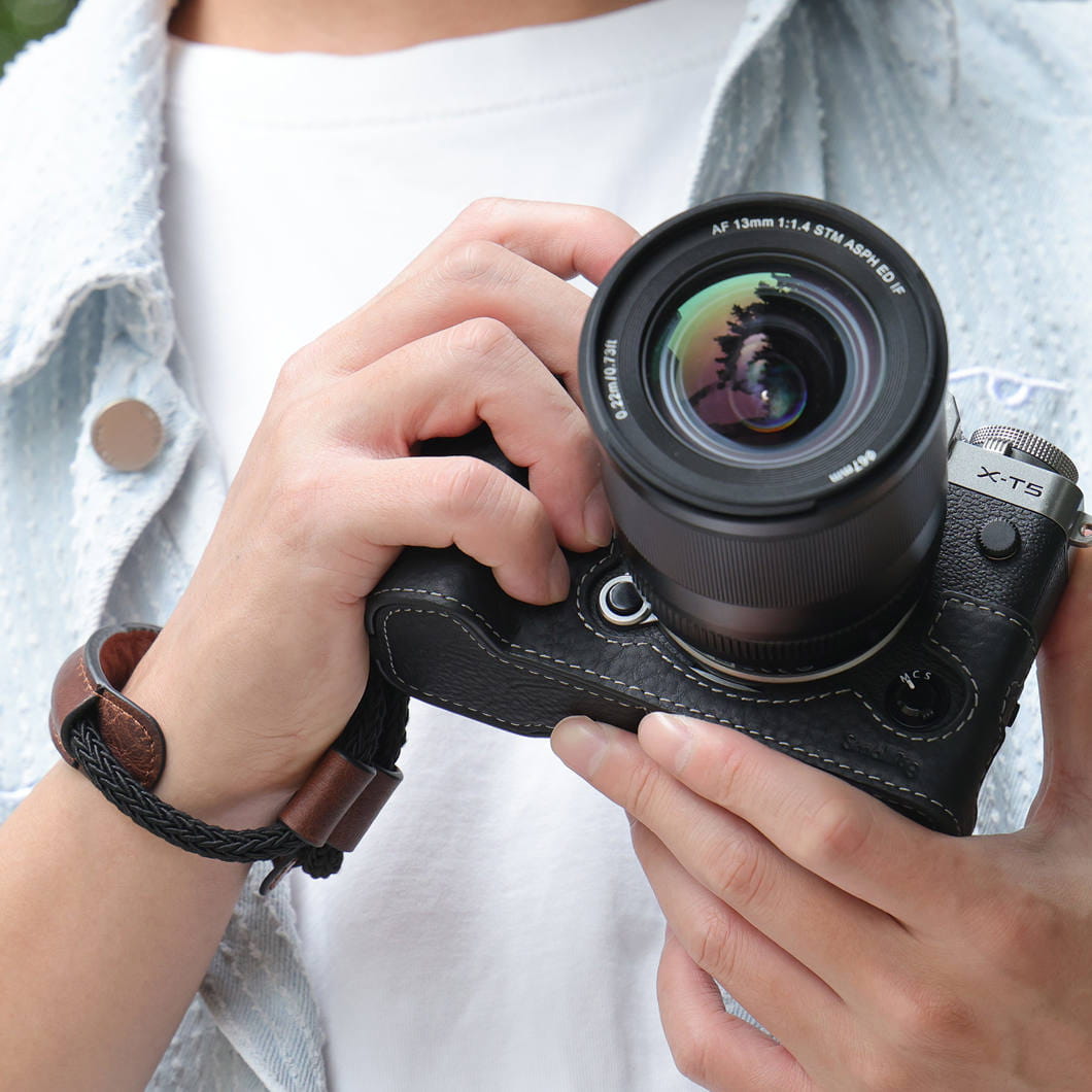 smallrig 3927 half case & wrist strap for fujifilm x-t5